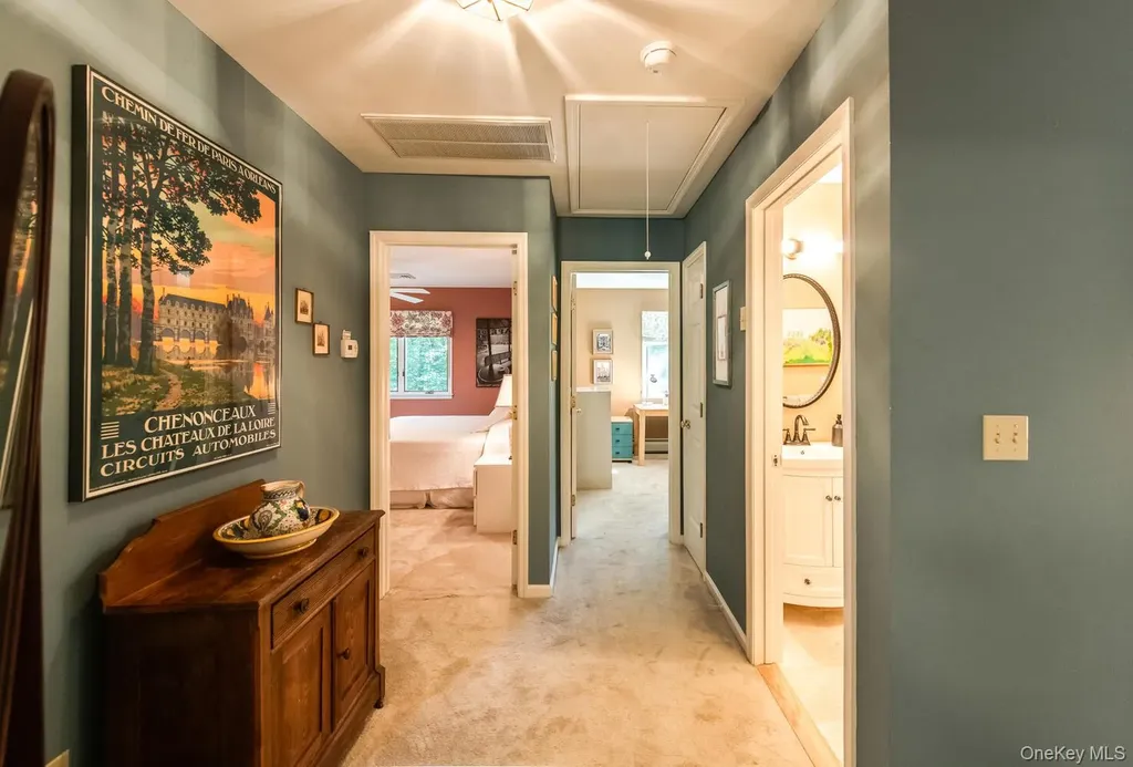 10 Glen View Drive Red Hook NY 12571