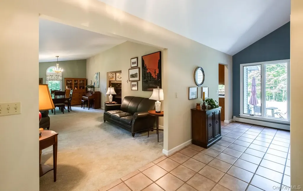 10 Glen View Drive Red Hook NY 12571