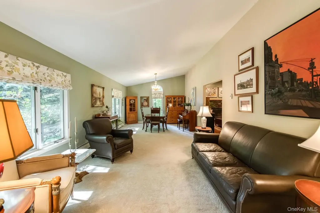 10 Glen View Drive Red Hook NY 12571