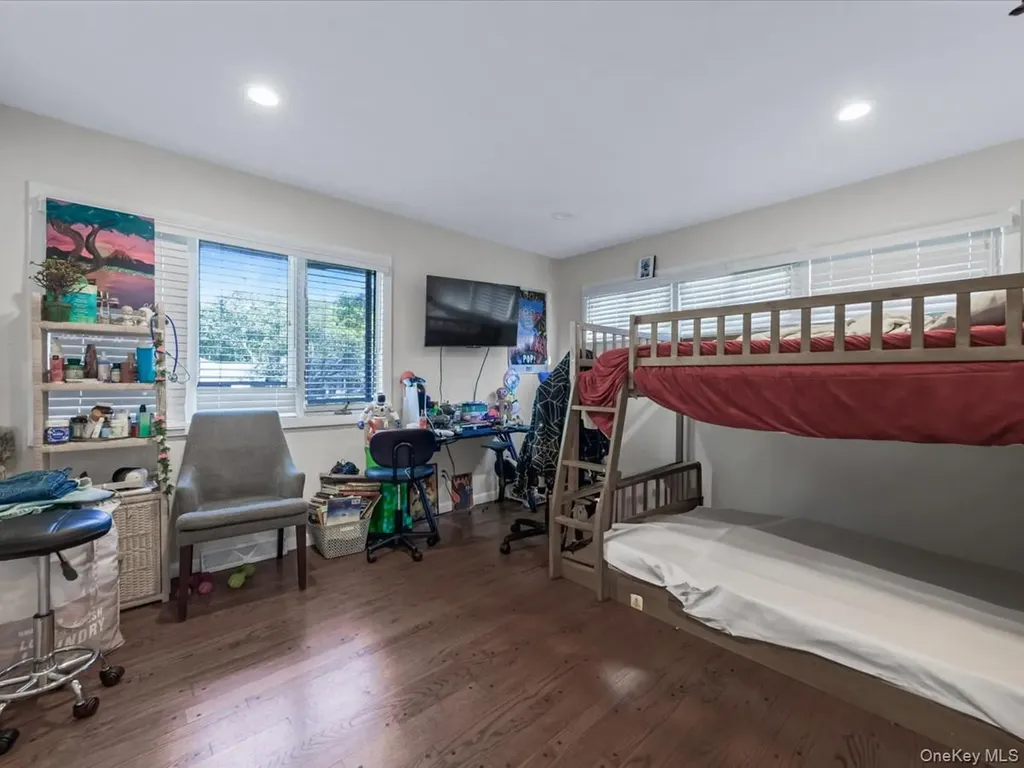 28 S Pinelake Drive Patchogue NY 11772