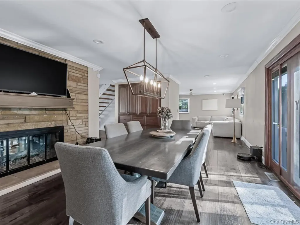 28 S Pinelake Drive Patchogue NY 11772
