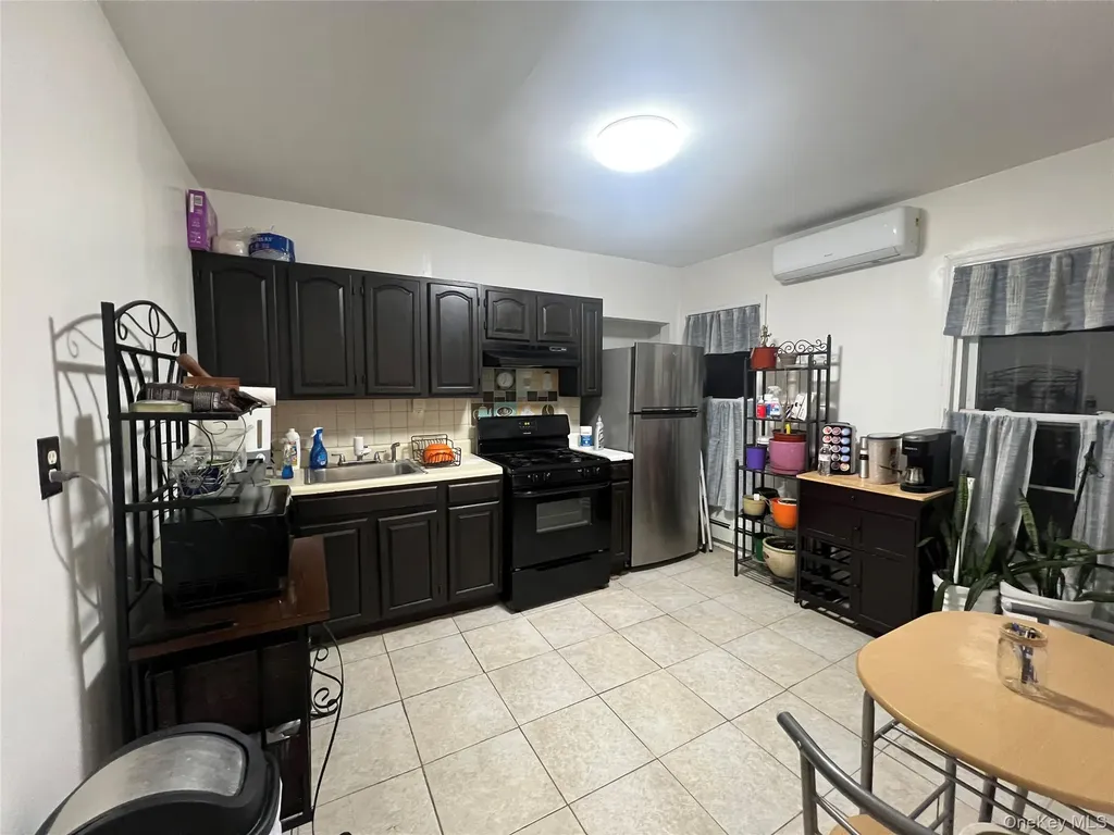 278 Ashford Street Brooklyn NY 11207