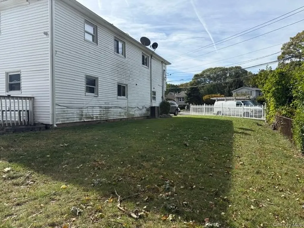 120 Lockwood Avenue Huntington NY 11746