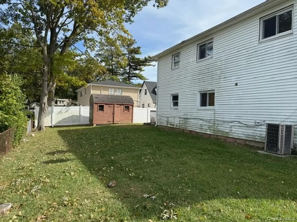120 Lockwood Avenue Huntington NY 11746