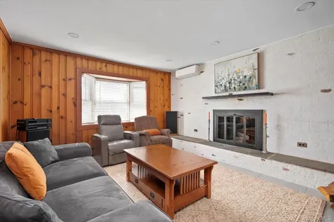 669 Seaman Avenue Baldwin NY 11510