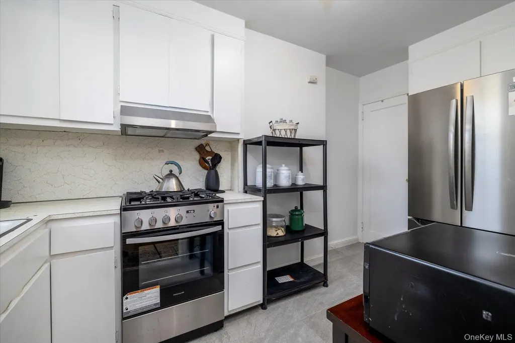 2068 28th Street Astoria NY 11105