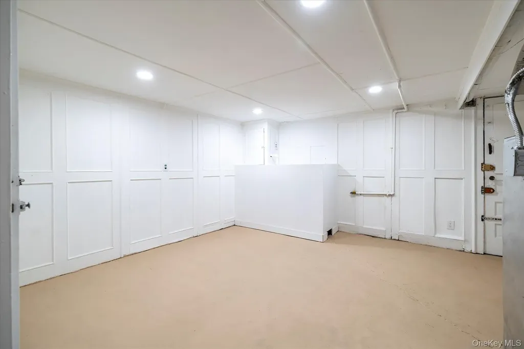 2068 28th Street Astoria NY 11105
