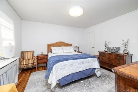 2068 28th Street Astoria NY 11105