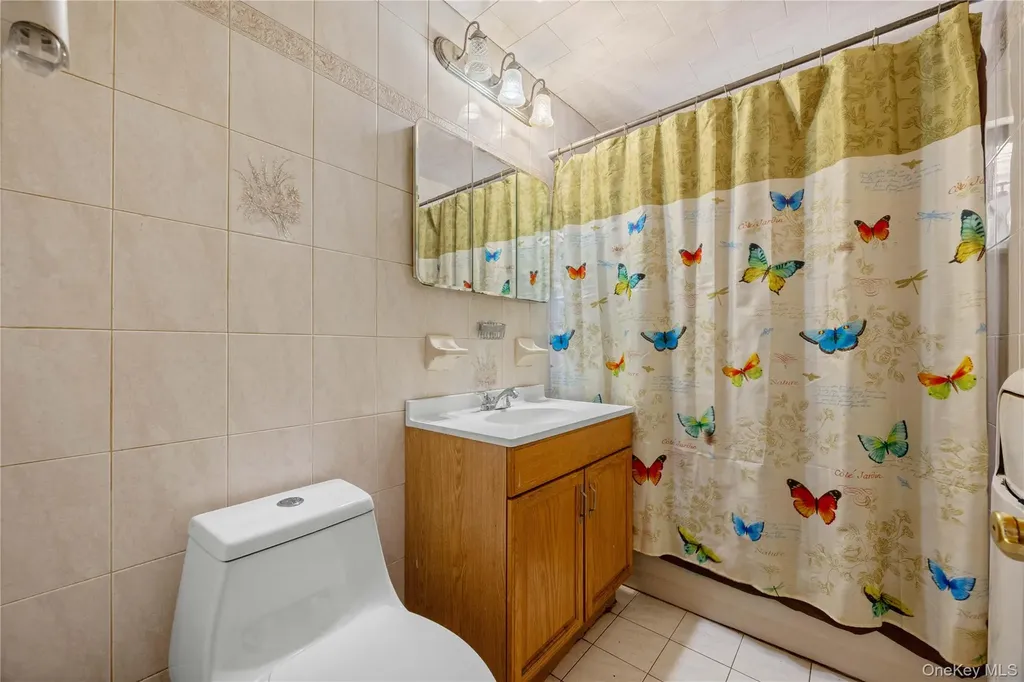 1815 Mahan Avenue Bronx NY 10461