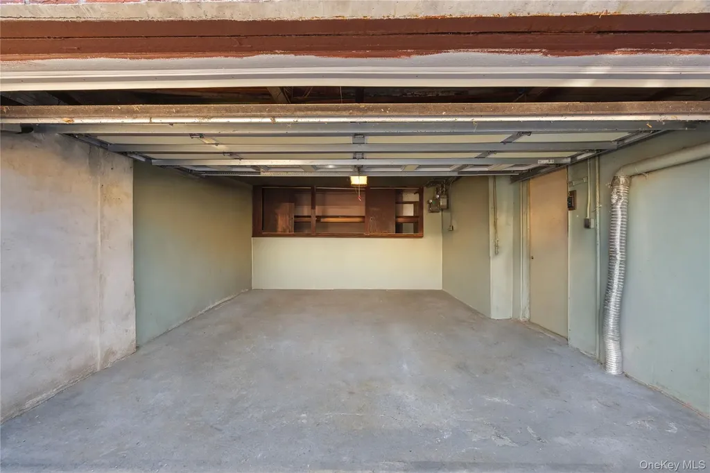 1815 Mahan Avenue Bronx NY 10461