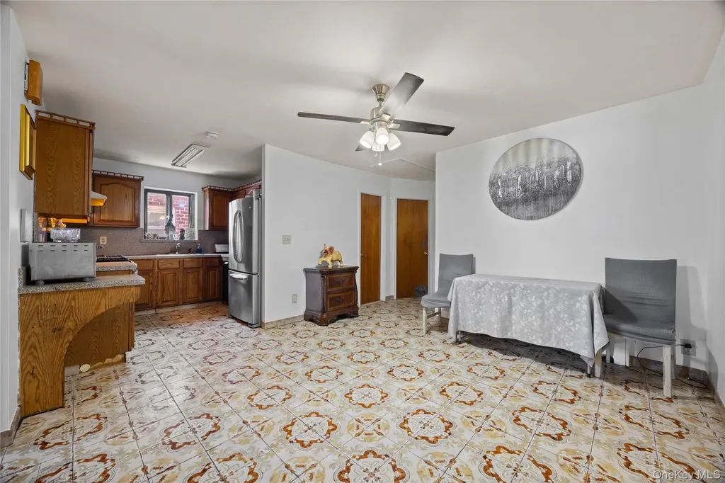 1815 Mahan Avenue Bronx NY 10461
