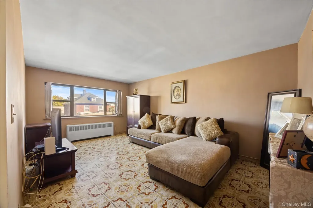 1815 Mahan Avenue Bronx NY 10461