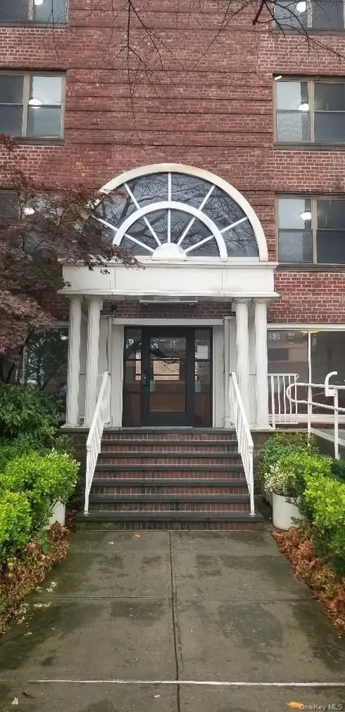 2140 Knapp Street Brooklyn NY 11229