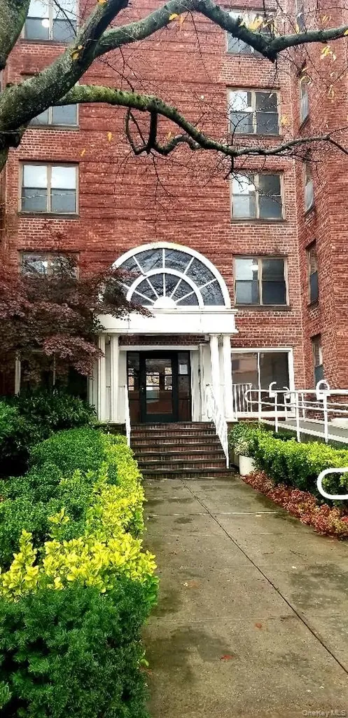 2140 Knapp Street Brooklyn NY 11229