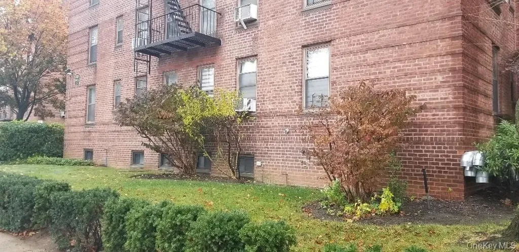 2140 Knapp Street Brooklyn NY 11229
