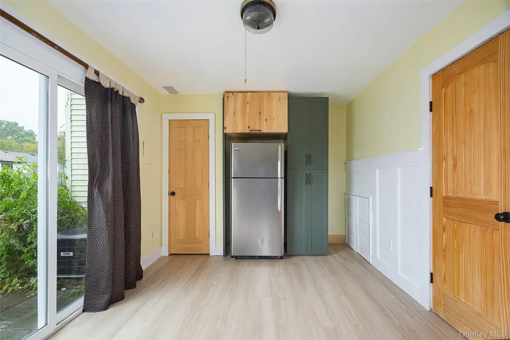 8 Sunny Brook Circle Highland NY 12528