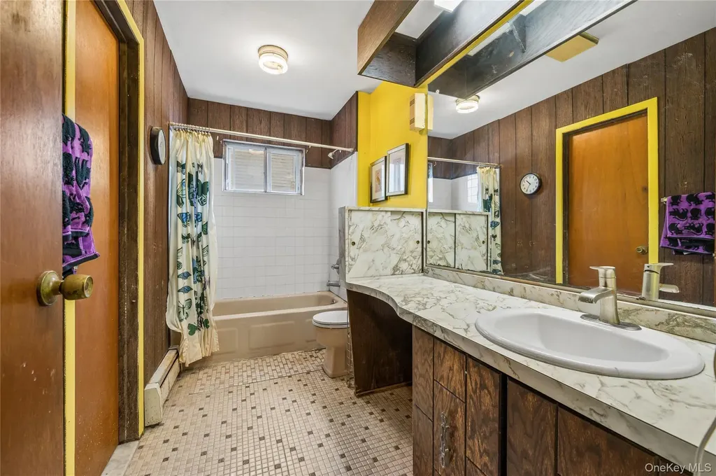 1369 Pine Drive Bay Shore NY 11706