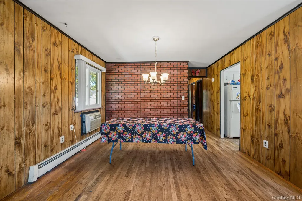 1369 Pine Drive Bay Shore NY 11706