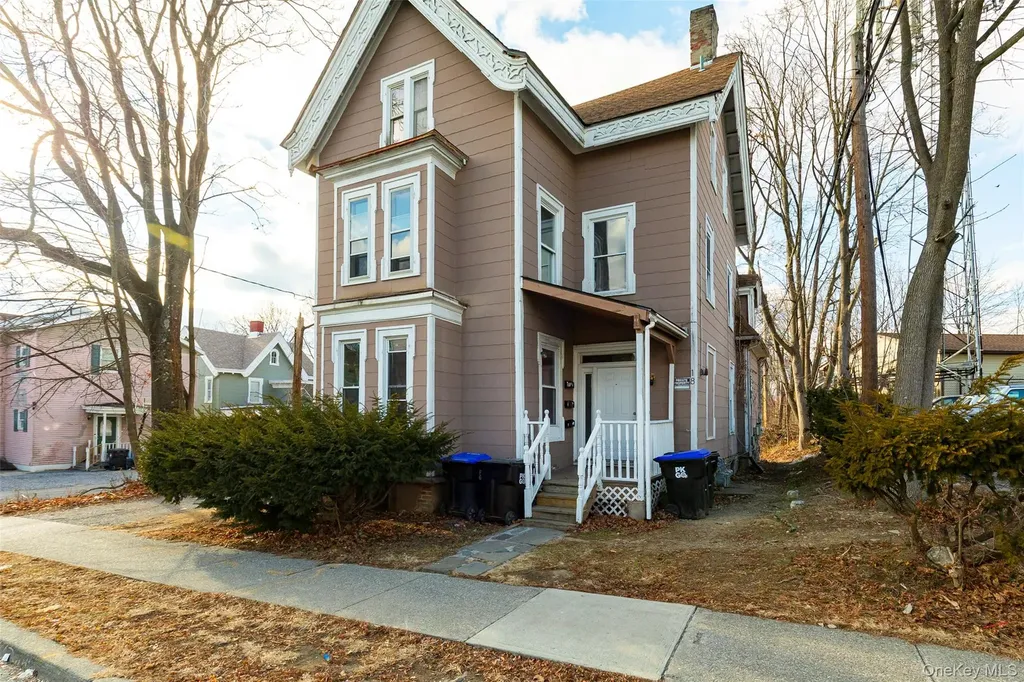 18 S Clinton Street Poughkeepsie NY 12601