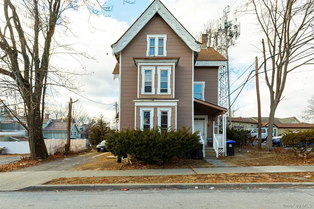 18 S Clinton Street Poughkeepsie NY 12601