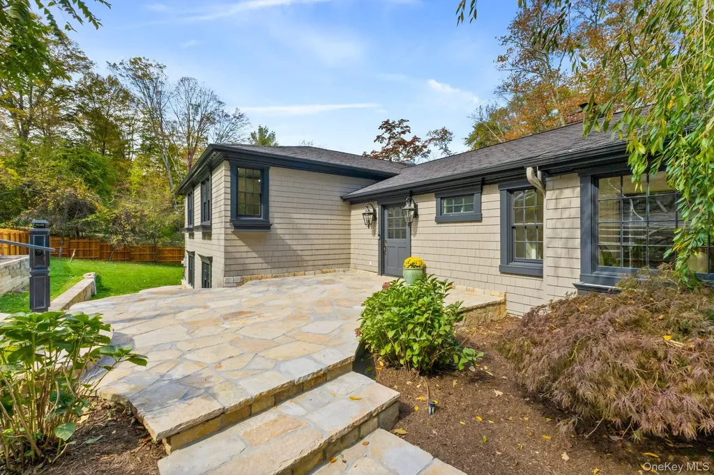 675 Quaker Road Chappaqua NY 10514