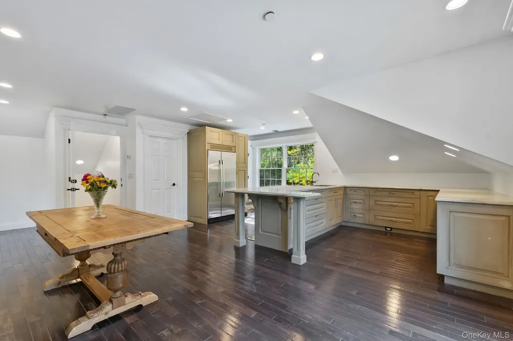 675 Quaker Road Chappaqua NY 10514