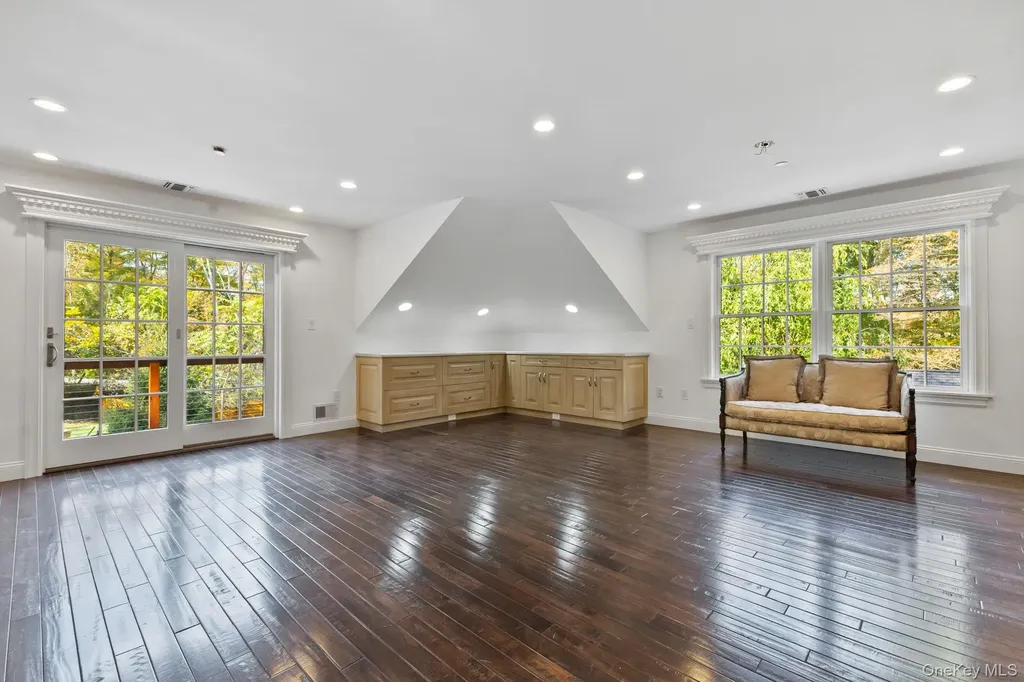 675 Quaker Road Chappaqua NY 10514
