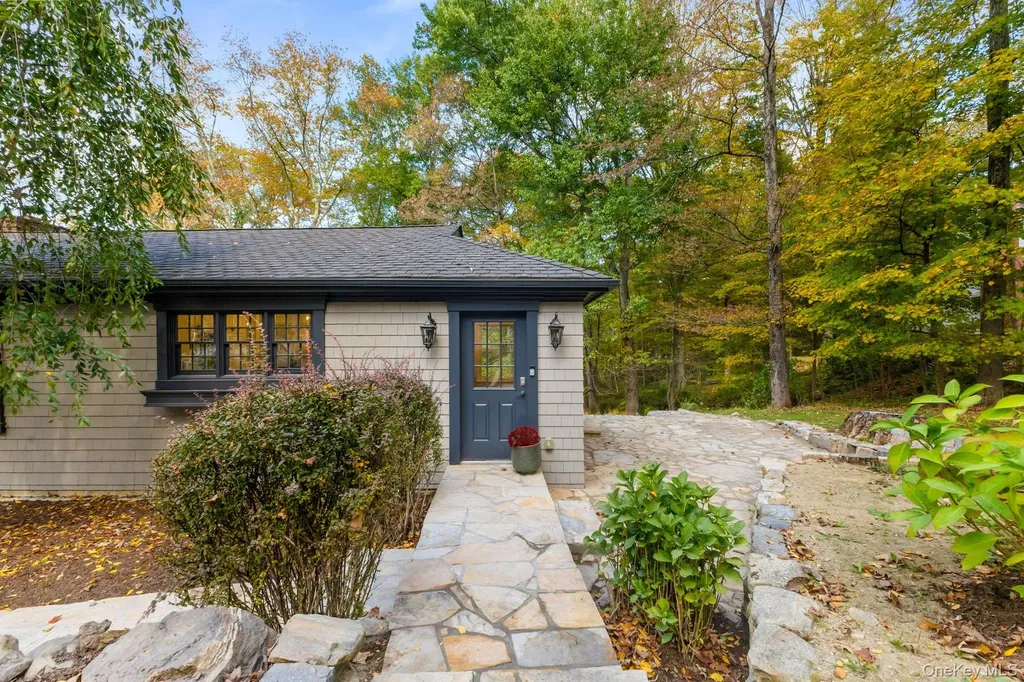 675 Quaker Road Chappaqua NY 10514
