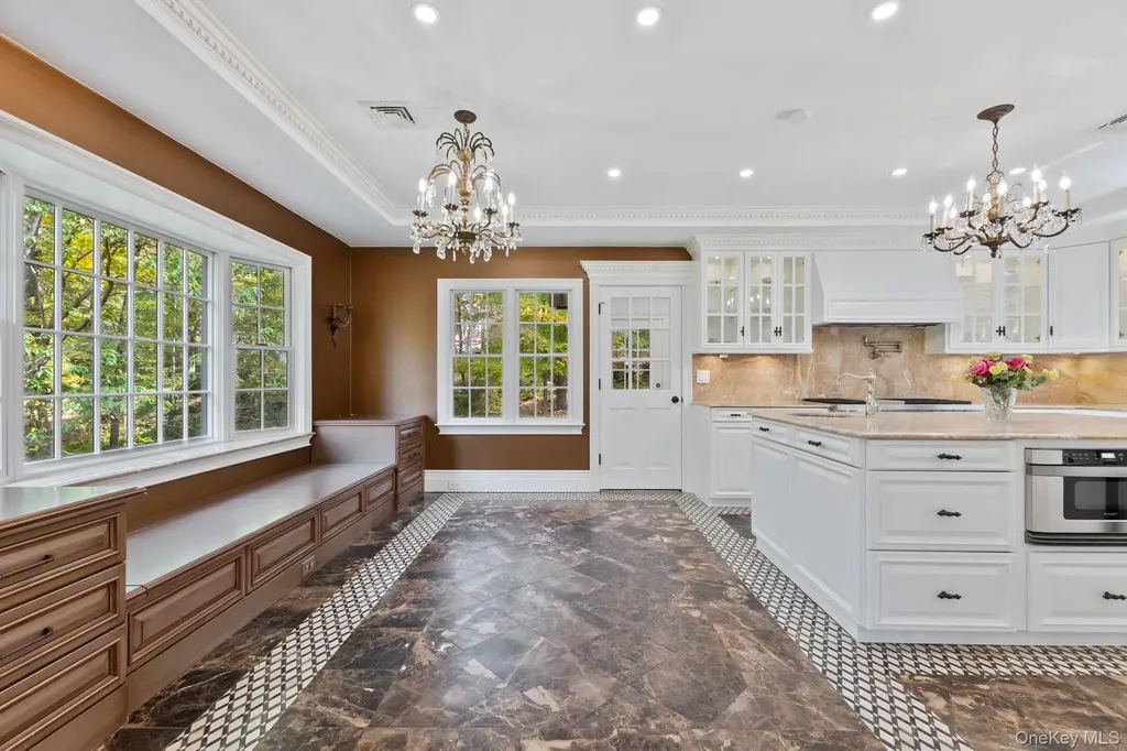 675 Quaker Road Chappaqua NY 10514