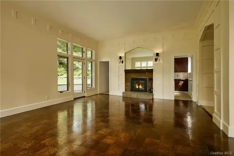 8 Old Park Road Tuxedo Park NY 10987