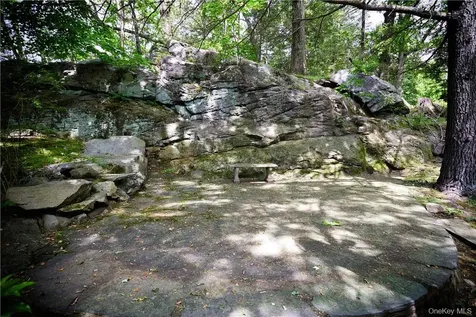8 Old Park Road Tuxedo Park NY 10987