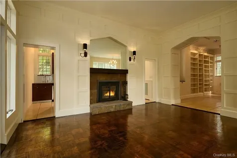 8 Old Park Road Tuxedo Park NY 10987