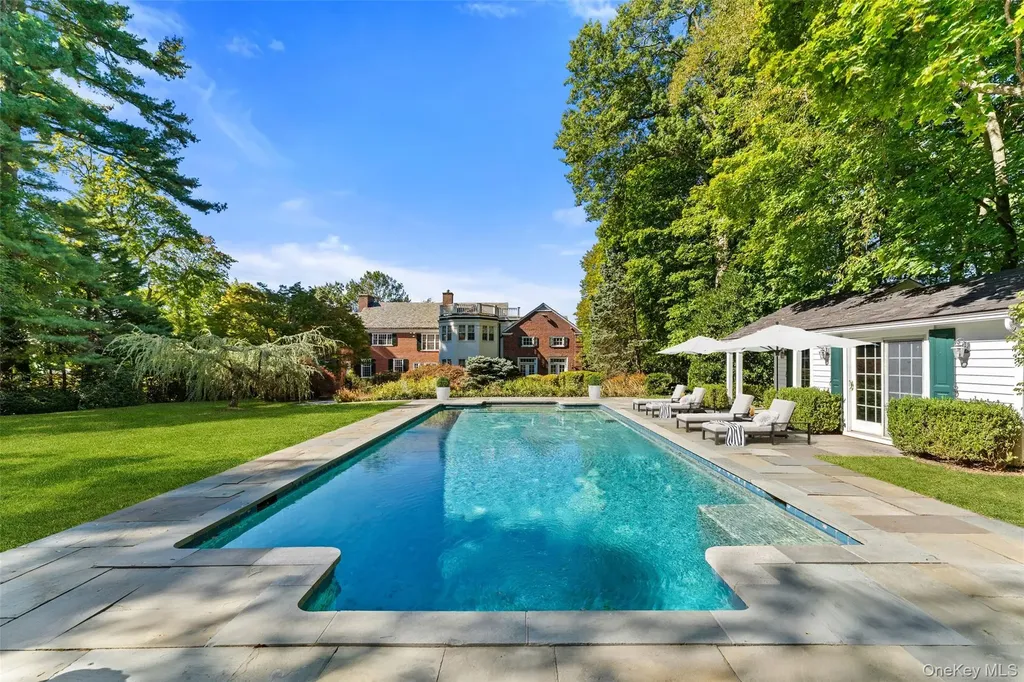 8 Cooper Road Scarsdale NY 10583