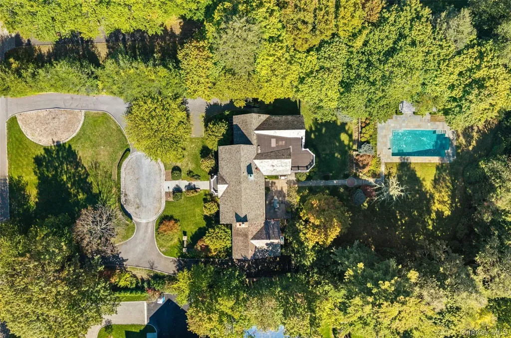 8 Cooper Road Scarsdale NY 10583