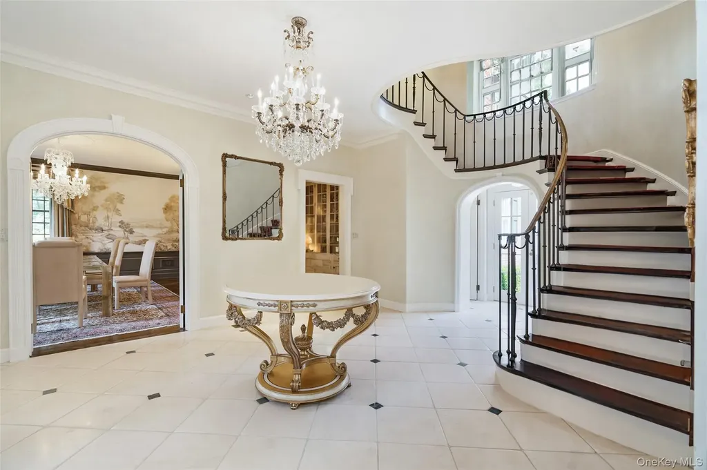 8 Cooper Road Scarsdale NY 10583