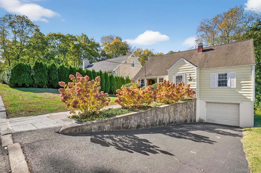 24 Beverly Road Mount Kisco NY 10549