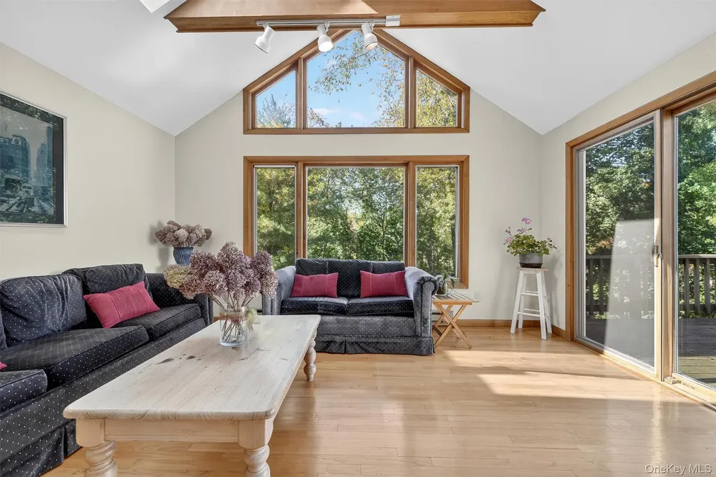 24 Beverly Road Mount Kisco NY 10549