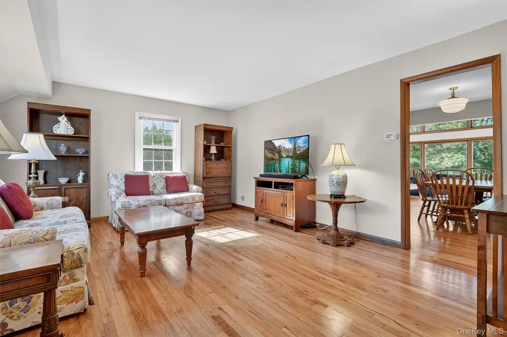 24 Beverly Road Mount Kisco NY 10549