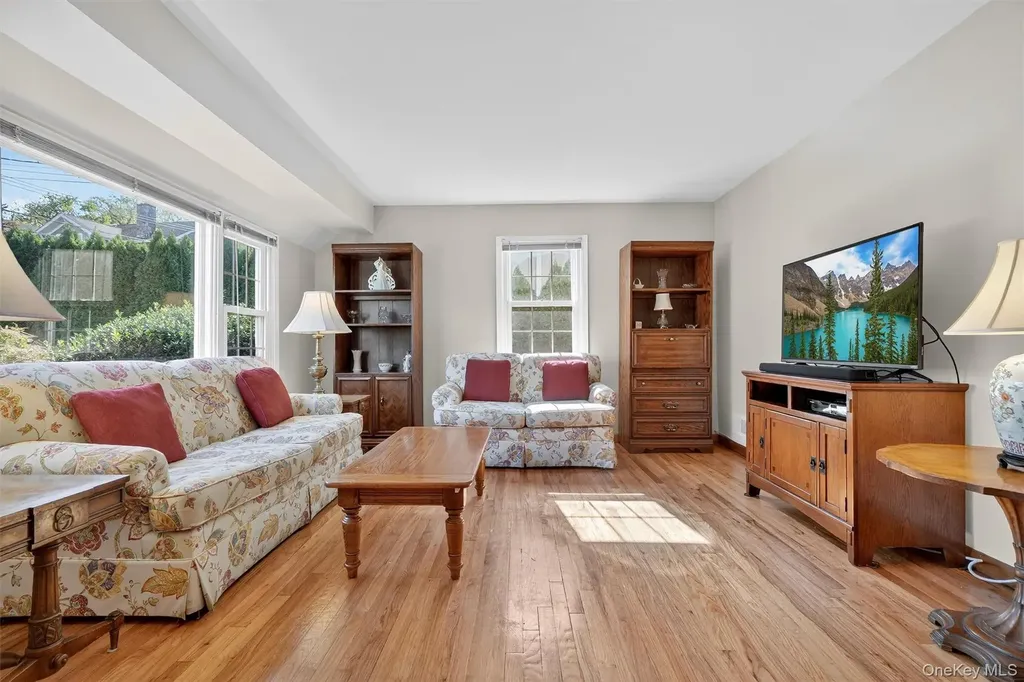 24 Beverly Road Mount Kisco NY 10549