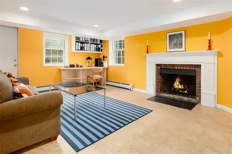 21 Braxmar Drive S Harrison NY 10528