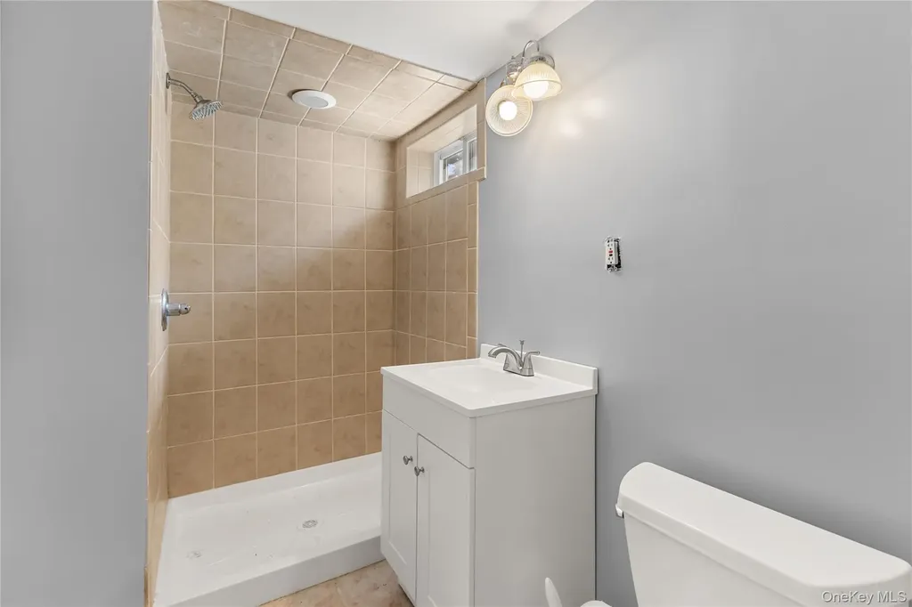 1023 Carll Drive Bay Shore NY 11706