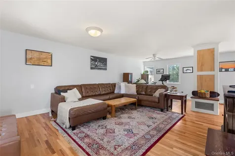 1023 Carll Drive Bay Shore NY 11706