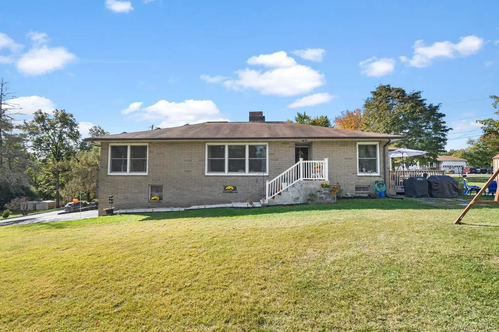 34 Houtman Drive Walden NY 12586