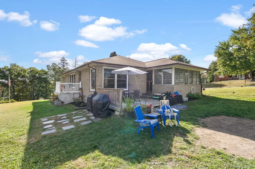 34 Houtman Drive Walden NY 12586