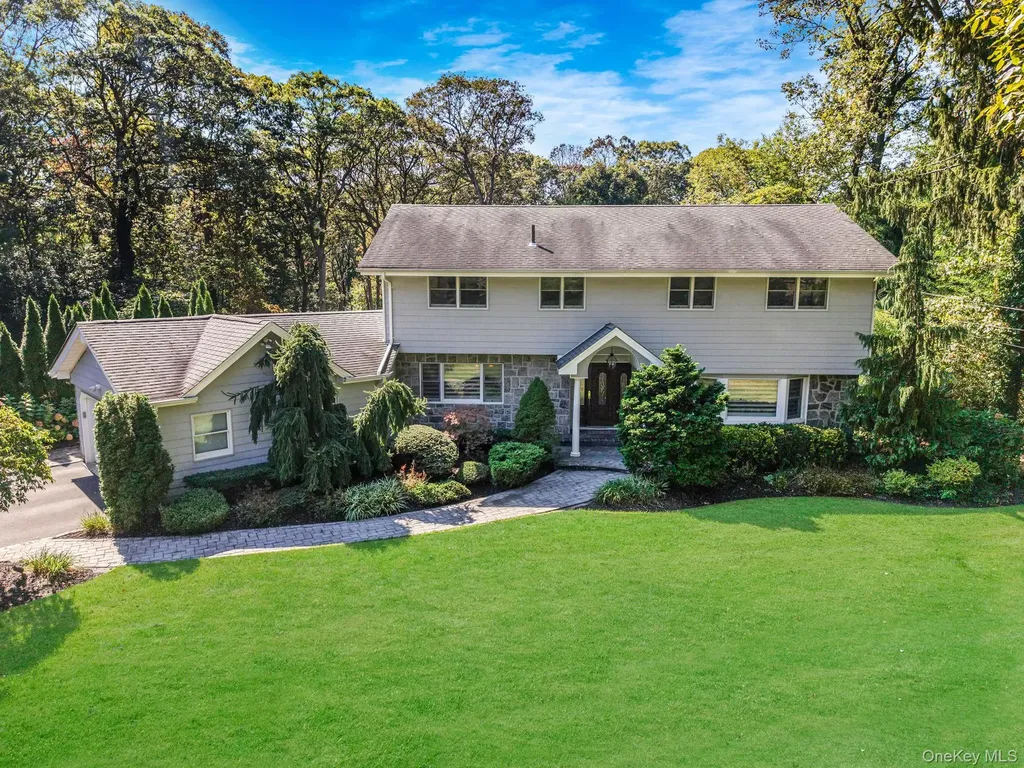 6 Buckingham Drive Dix Hills NY 11746