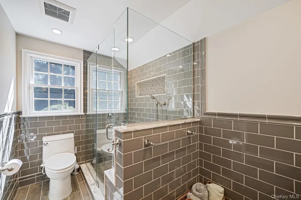 6 Buckingham Drive Dix Hills NY 11746