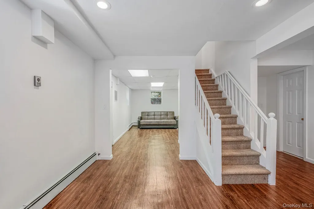 6 Buckingham Drive Dix Hills NY 11746