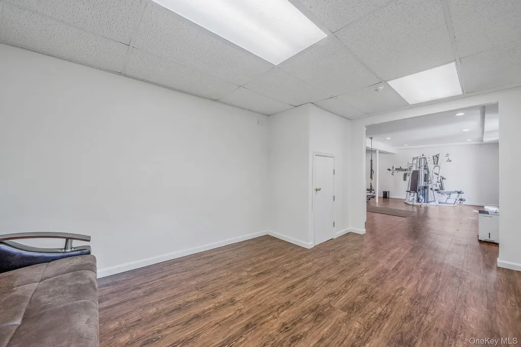 6 Buckingham Drive Dix Hills NY 11746