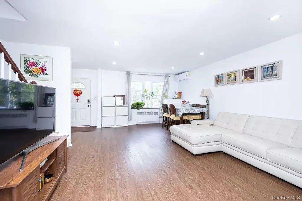 14742 77th Avenue Flushing NY 11367