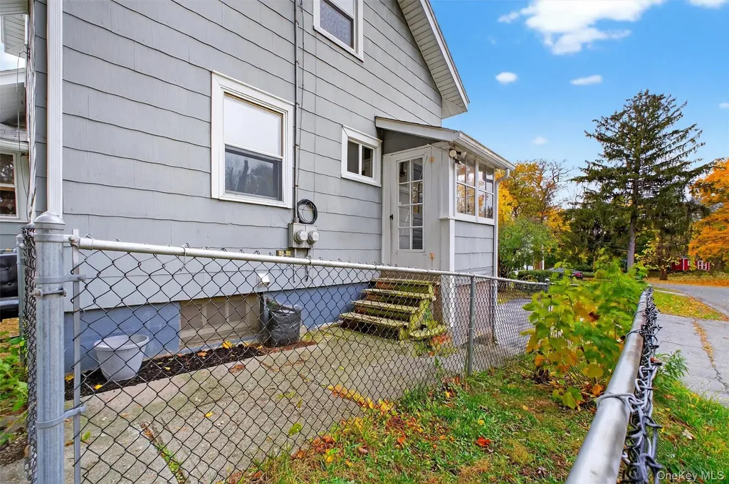 126-128 Washington Avenue Beacon NY 12508